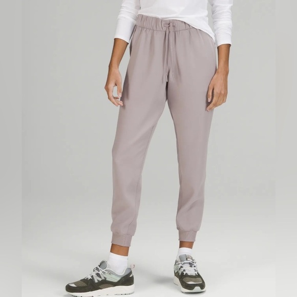 lululemon athletica Pants - Lululemon On the Fly Jogger Woven Chrome Gray Athletic Pants Running Women’s 4